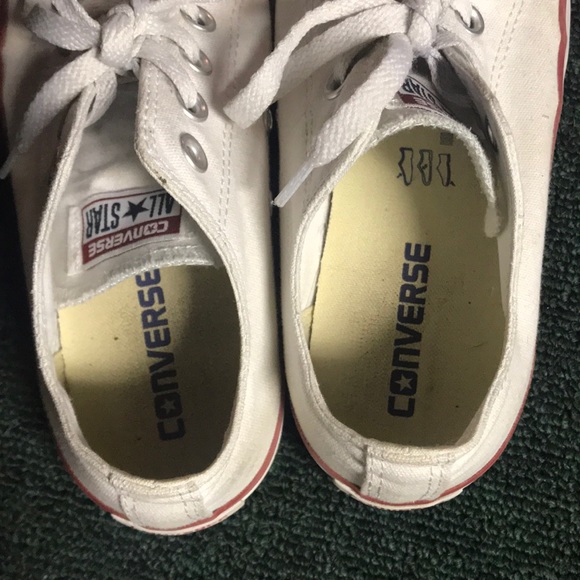 Converse size 7 sneakers - Picture 6 of 7